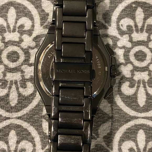 Unique Michael Kors Charcoal/Gunmetal Octagon Watch with rhinestones - Picture 2 of 6